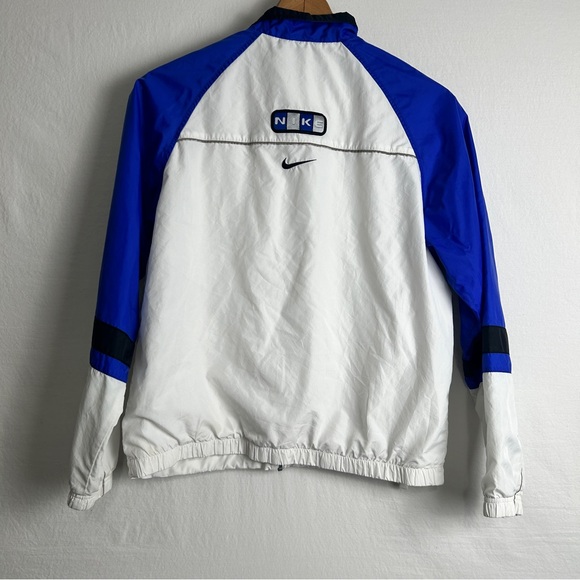 Grey tag Nike Windbreaker - Picture 3 of 4